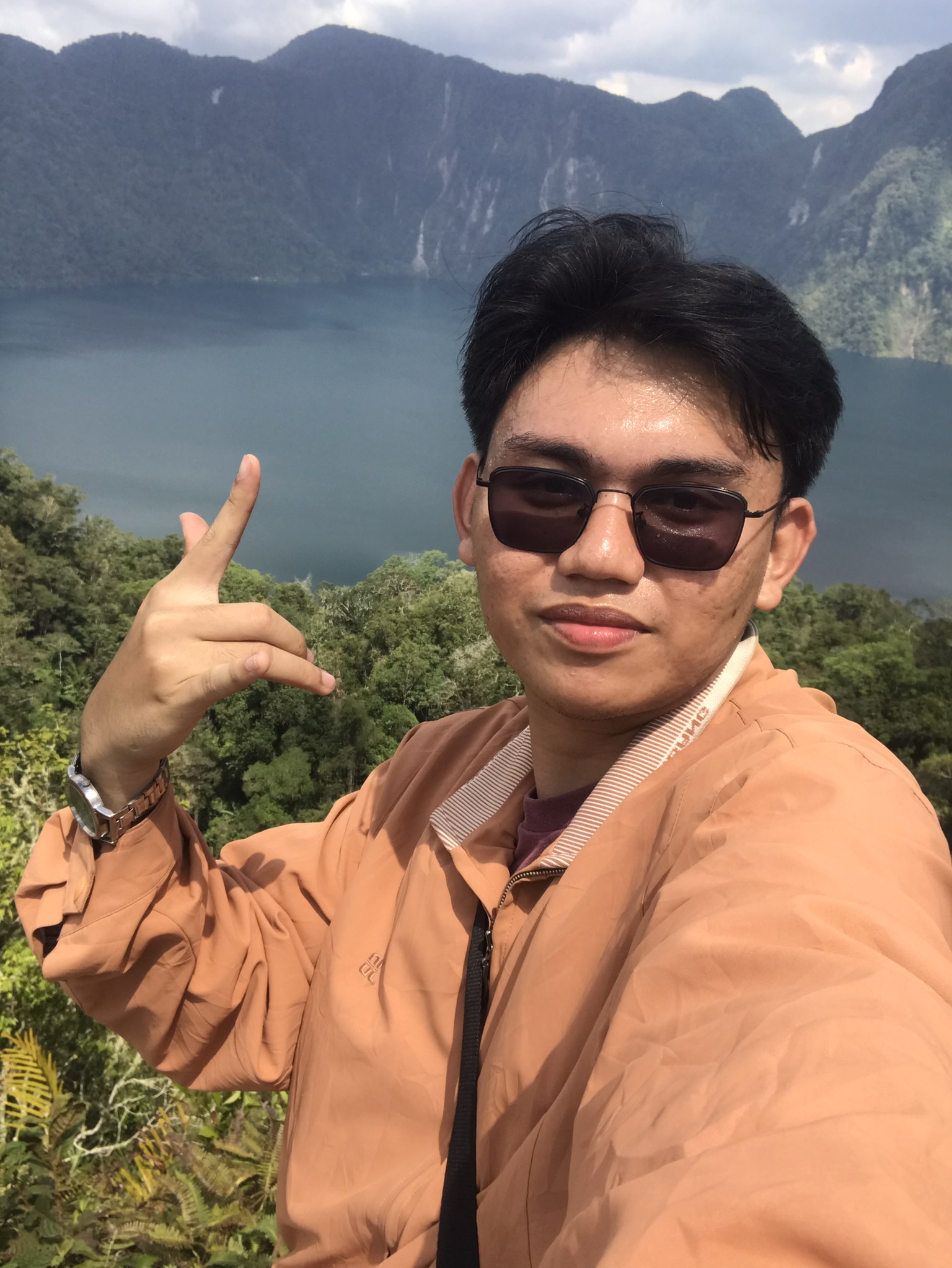 Enjoying Lake Holon
